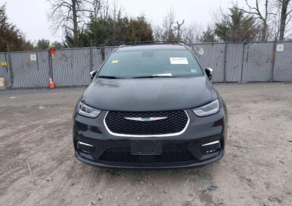 Chrysler Pacifica cena 99000 przebieg: 40803, rok produkcji 2021 z Bełżyce małe 92